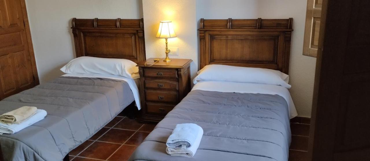 Albergue El Caseron De Fuentes Carrionas Cardano de Abajo Bagian luar foto
