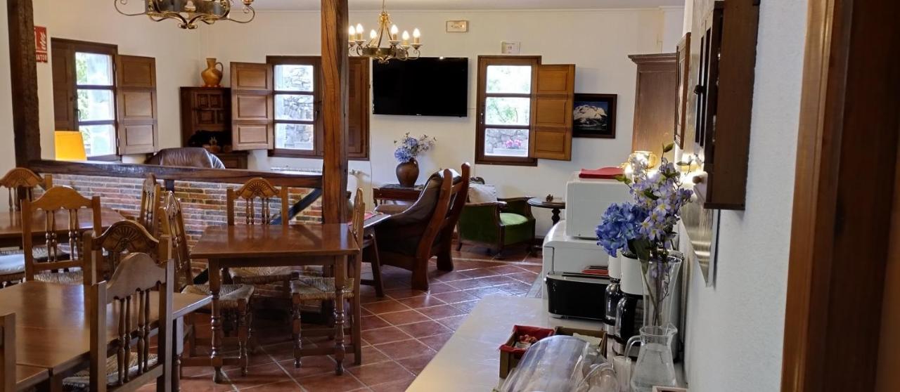 Albergue El Caseron De Fuentes Carrionas Cardano de Abajo Bagian luar foto